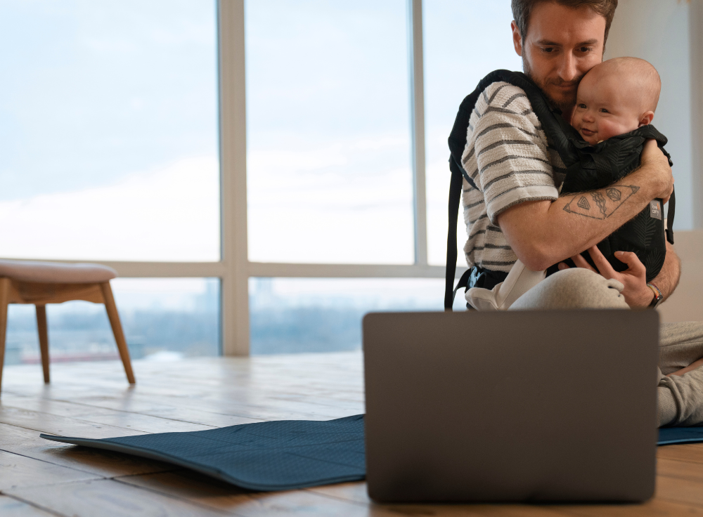 Digital Detox with a Baby: Impossible or Essential?